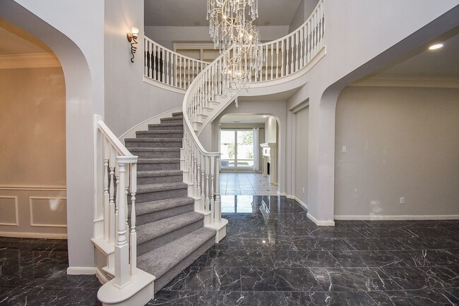 Photo - 2810 Grassy Knoll Ct