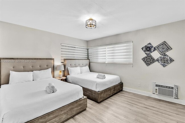 Building Photo - 10000 E Bay Harbor Dr Unit 18