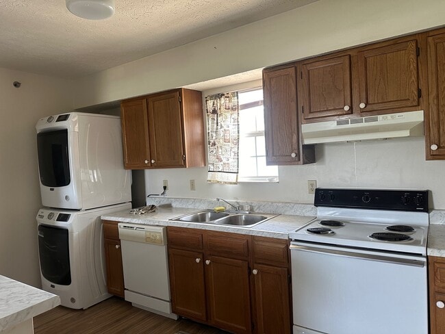 Photo - 15 S Shafer St Unit 1605