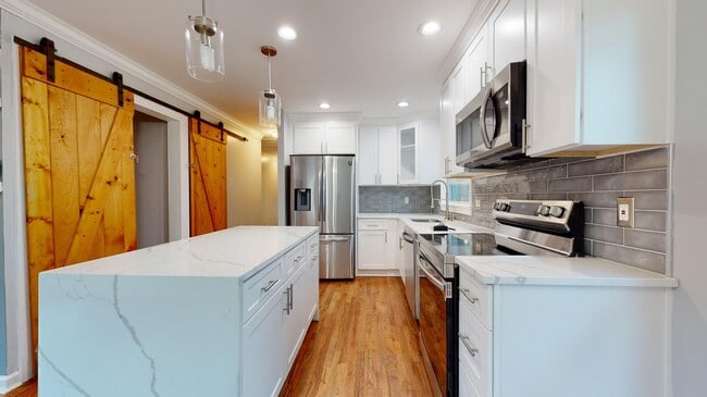 Photo - 191 Arcadia Cir NW