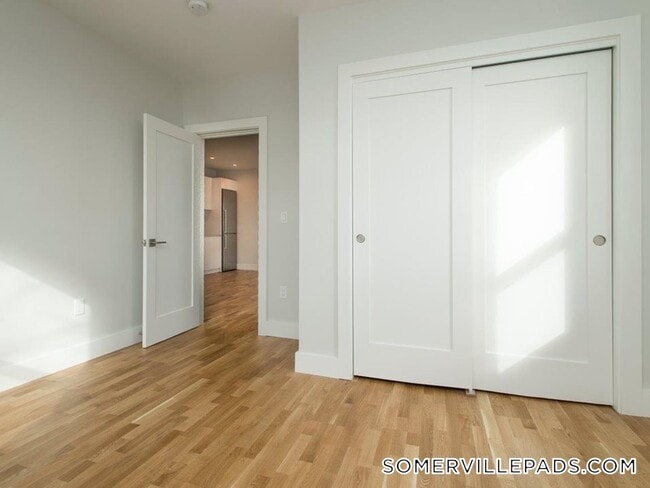 Building Photo - 136 Highland Ave Rental