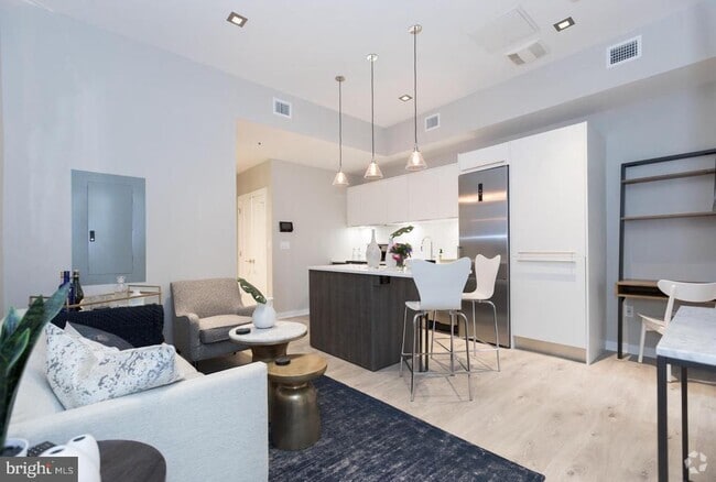 Building Photo - 1602 Sansom St Unit 5 Rental