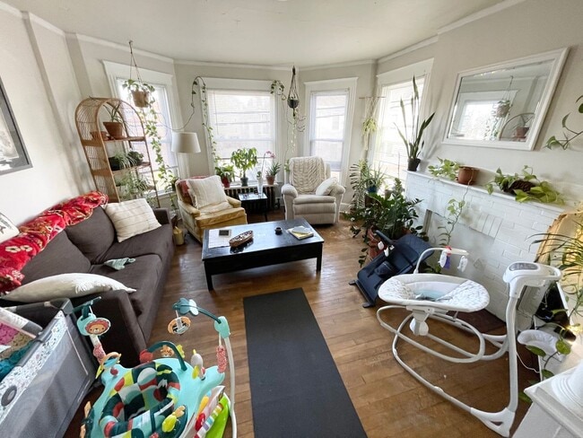 Photo - 94 Mellen St Unit 3