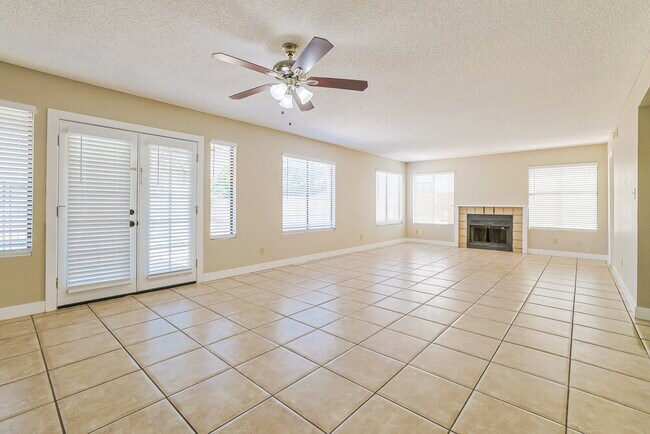 Photo - 5322 E Greenway St