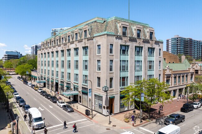 Building Primary - Evanston Galleria Bldg Apartments