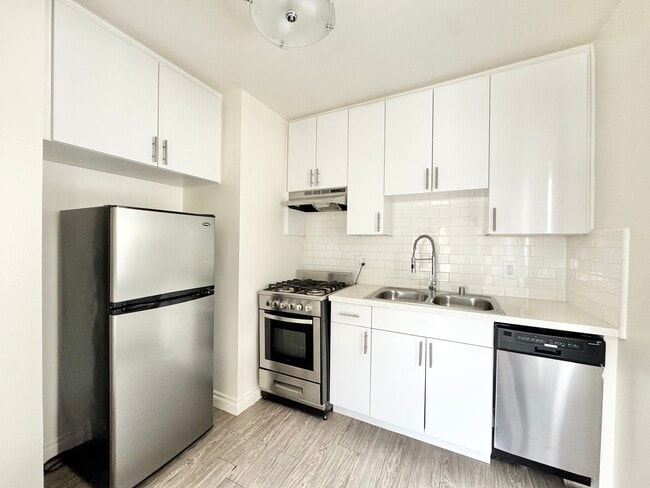 Photo - 1136 N Ogden Dr Unit 11A