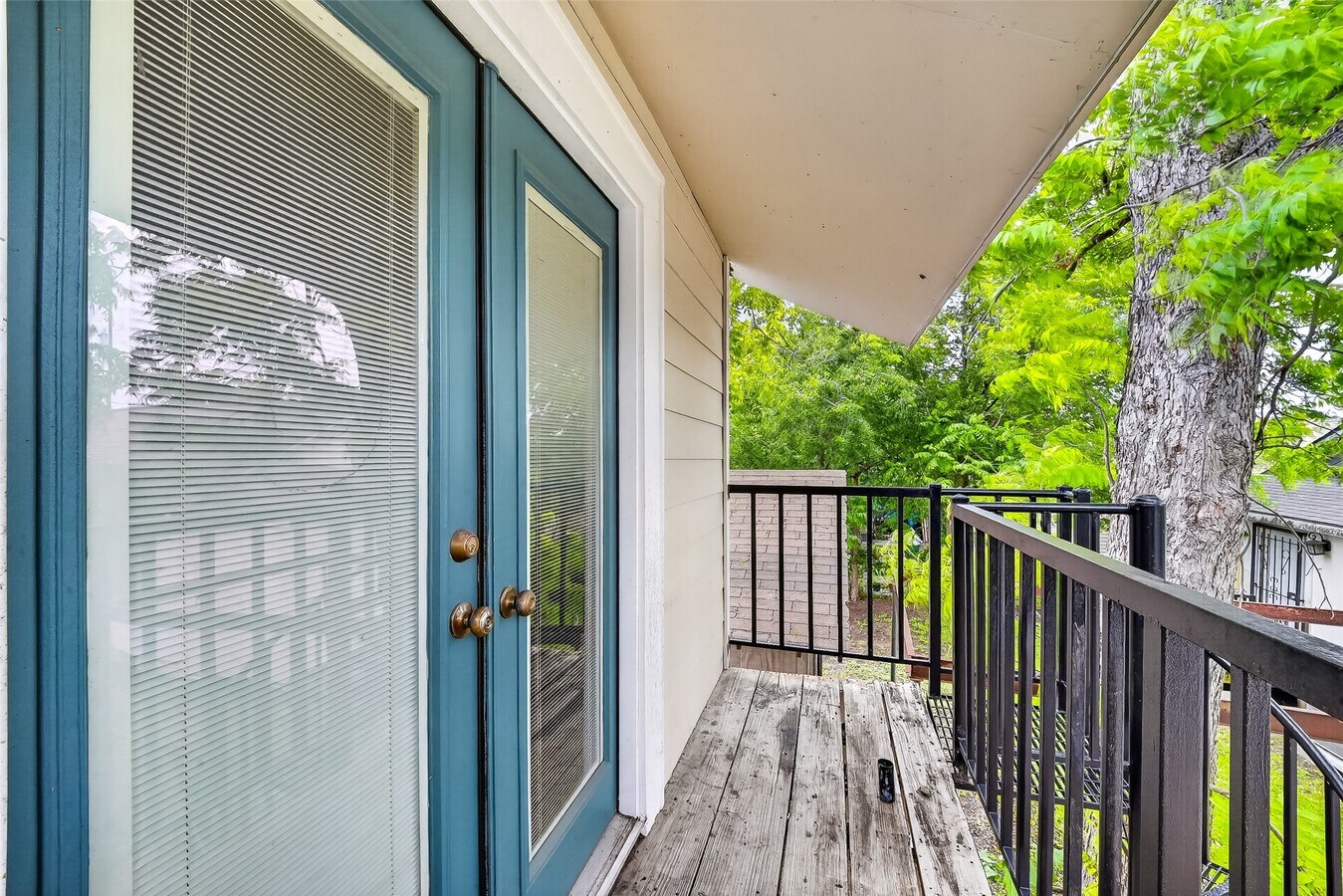 Photo - 6832 Avenue I