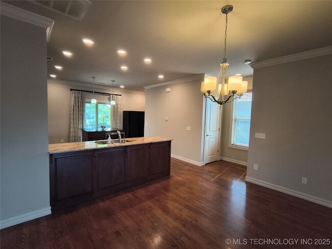 Photo - 1331 E 41st Pl