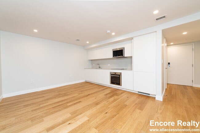 Photo - 22 Fleet St Unit 7