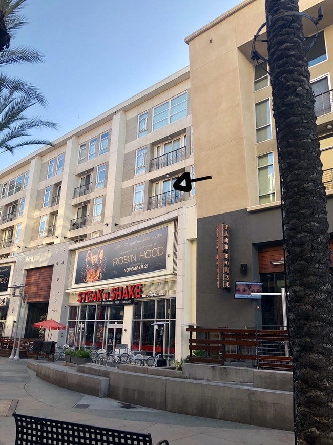 Exterior - 250 N 1st St Unit 413