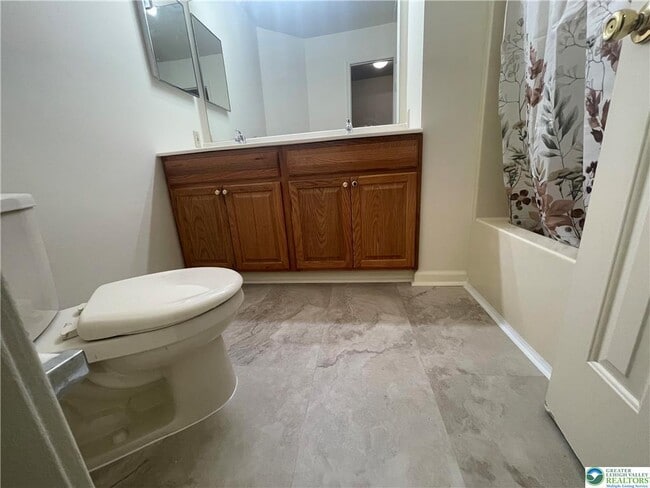 Photo - 318 Mickley Rd