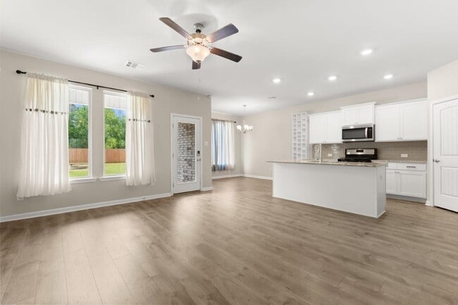 Photo - 1647 Reserve Dr