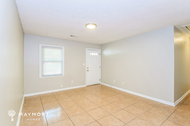 Photo - 6718 Gano Dr