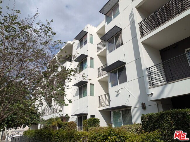 Photo - 3061 W 12th Pl Unit 303