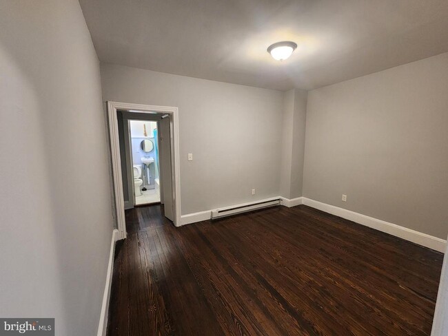 Photo - 1023 Chestnut Ave Unit B