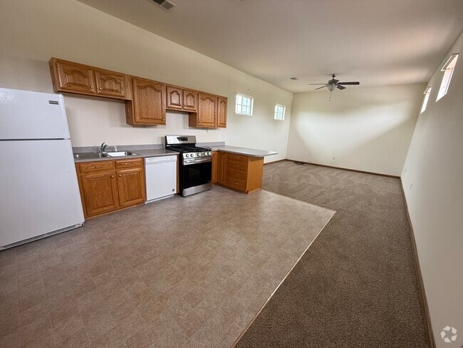 Building Photo - 788 McCool Rd Unit 12 Rental