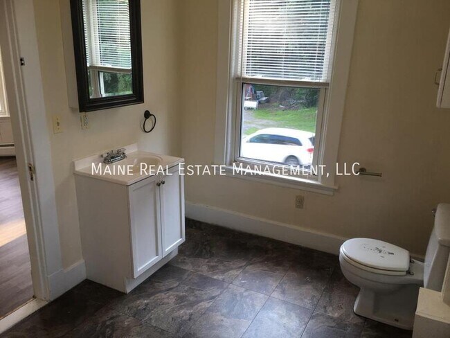 Photo - 207 S Main St Unit Apt #3