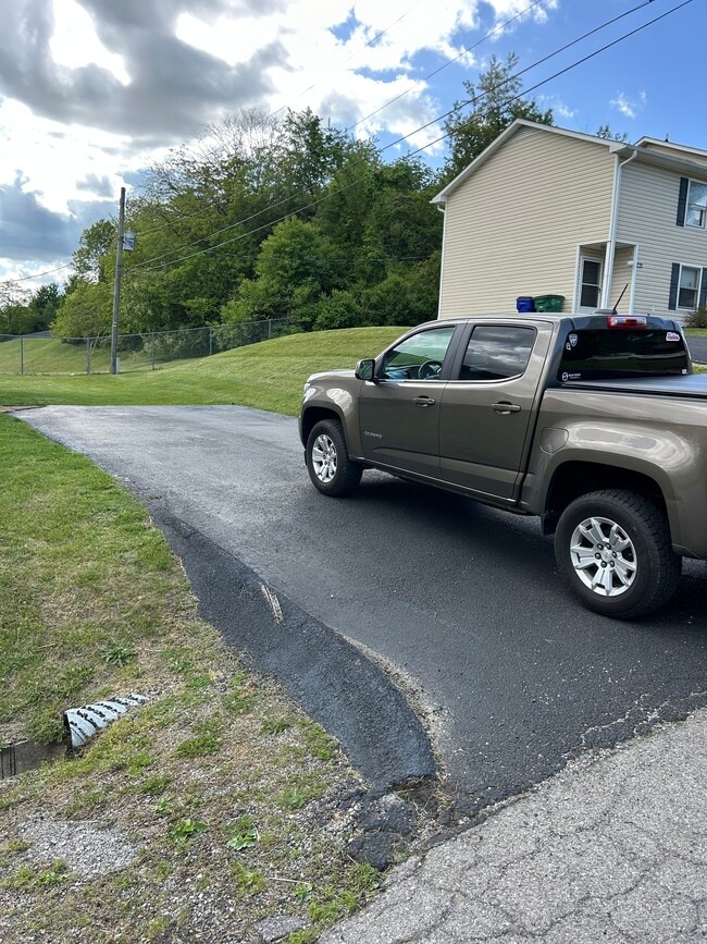 Paved driveway - 420 Village Ln Unit 420B