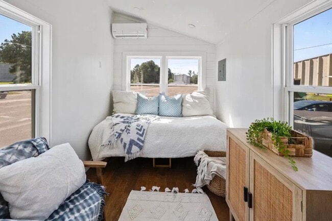 Photo - 2015 Union School Rd SW