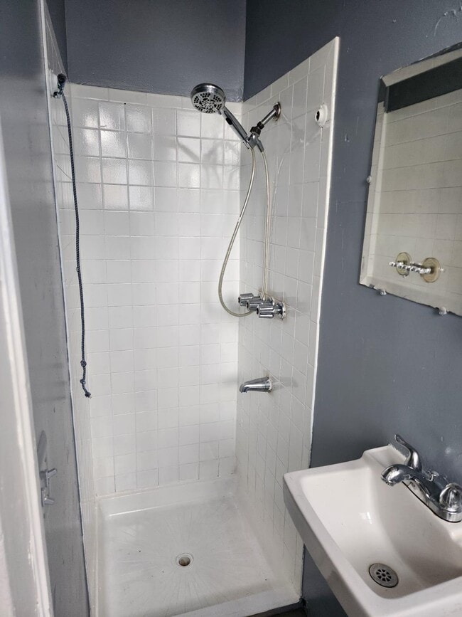 Photo - 3657 John F. Kennedy Blvd Unit 2R