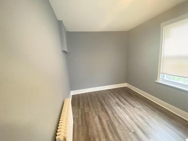 Photo - 220 E Marshall St