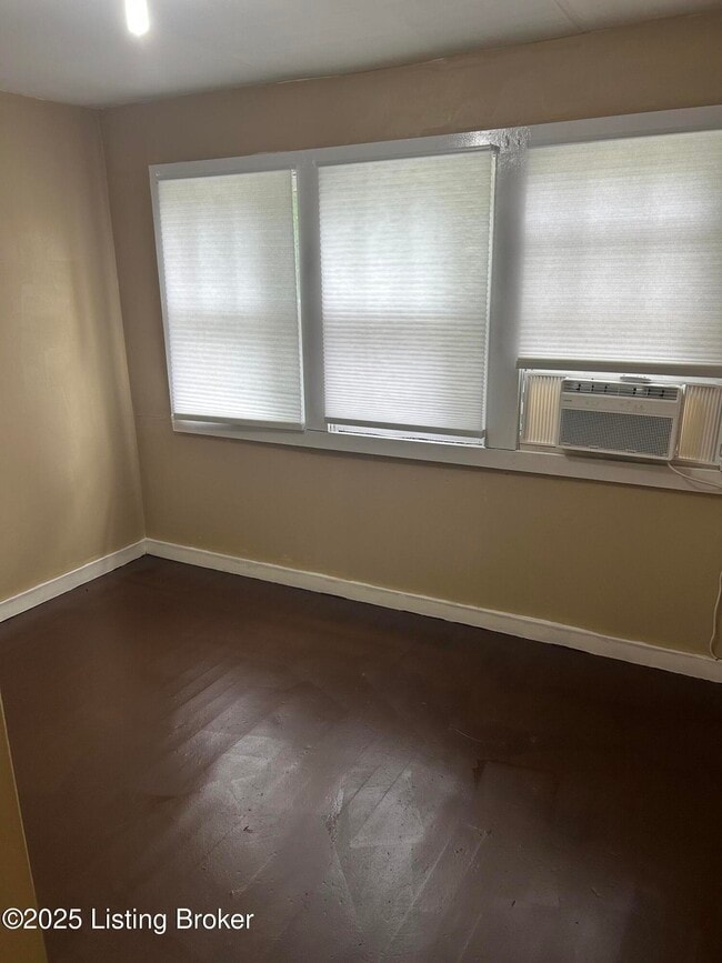 Photo - 9119 Preston Hwy