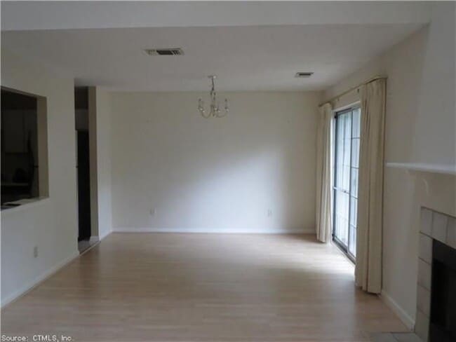 Photo - 105 The Mews