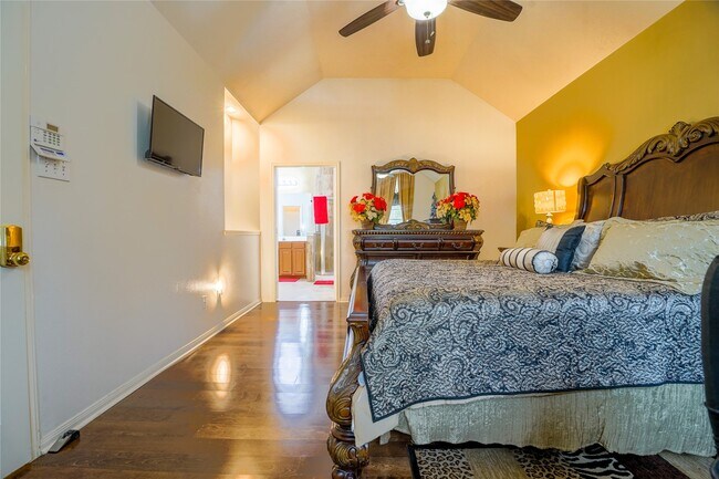 Photo - 2730 Briarloch Ln