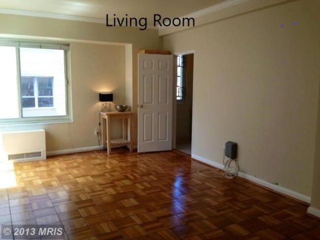 Sala de estar enorme - 1727 Massachusetts Ave NW Unidad 719