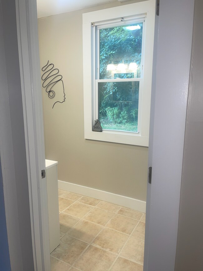 Photo - 208 Buckingham St Unidad Apartment 1