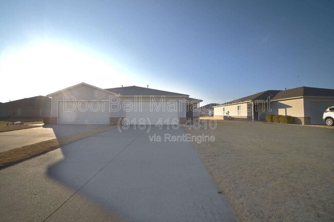 Photo - 5712 N 34th St