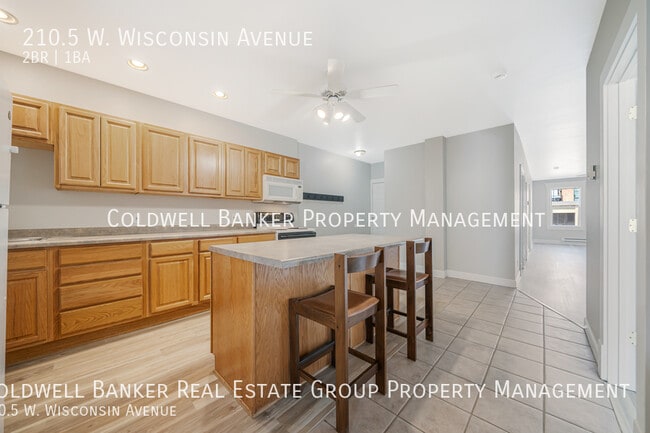 Photo - 210.5 W Wisconsin Ave
