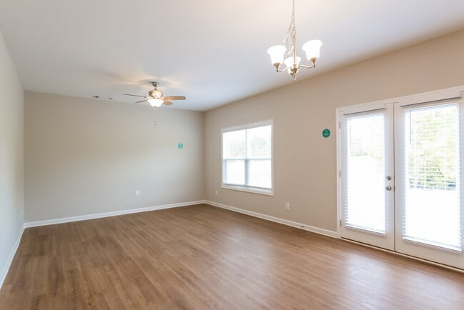 Photo - 22 Castlemoor Loop