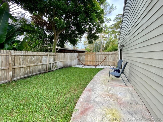 453 Park Forest Way