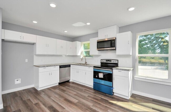 Photo - For Lease | 3 Bed, 2 Bath | 1,150 Sq Ft | Warwick Place |