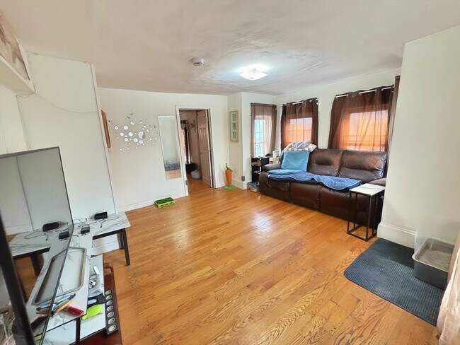 Photo - 22 Almont St Unit 2