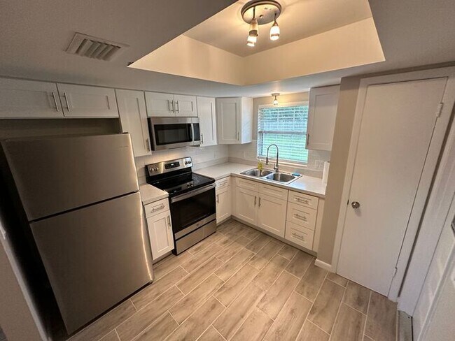 Photo - 3 bed 2 bath home available