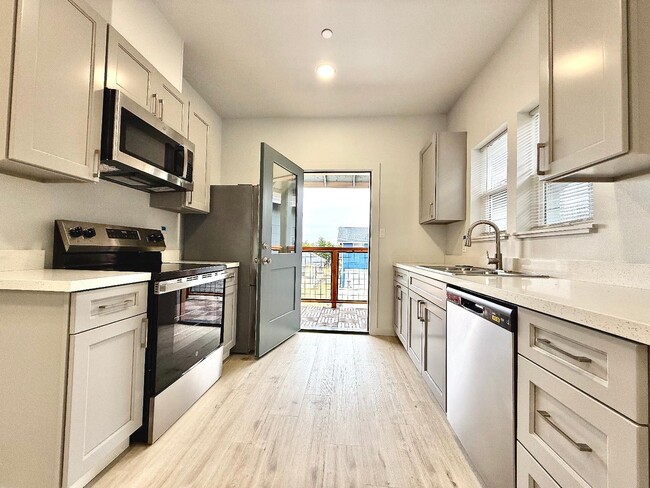 Photo - 2392 Karen Ct