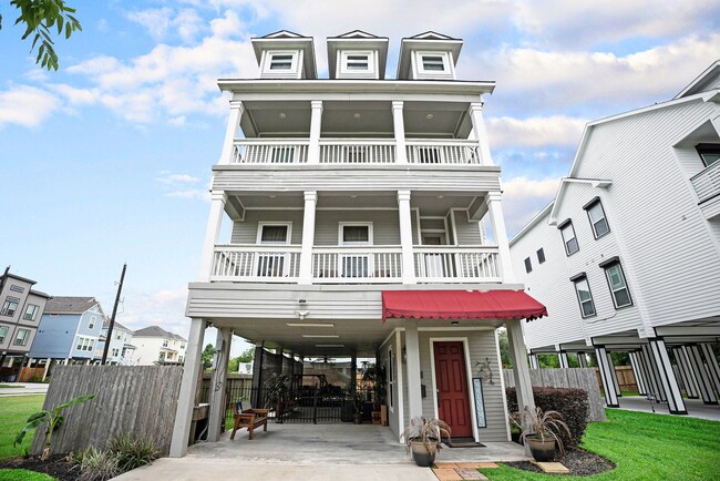 Photo - 1333 N Meyer Ave