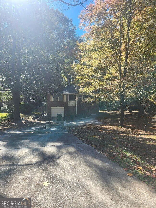 Photo - 2828 Engle Rd NW