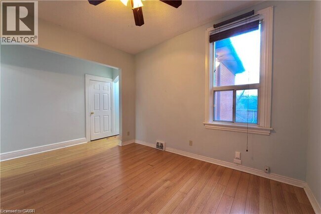 Photo - 255 Main St W Unit 2