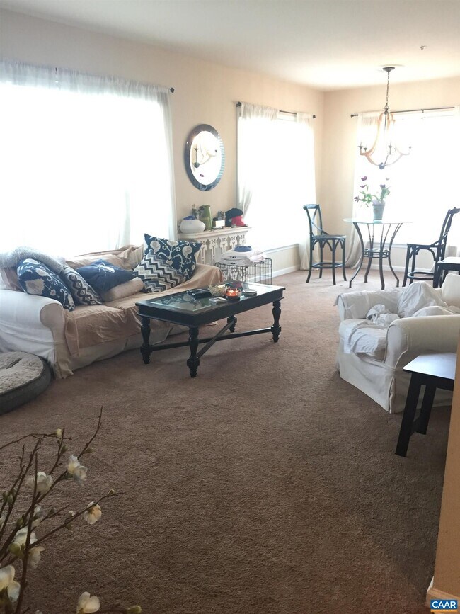 Photo - 300 Riverbend Dr Unidad 3F