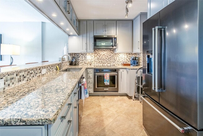 Photo - 1831 NE 38th St Unidad 206