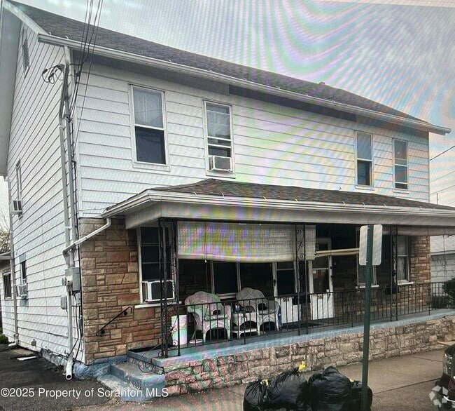 Building Photo - 504 Storrs St Rental