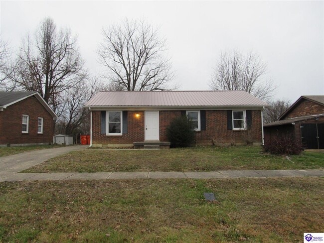 Photo - 101 E Airview Dr House