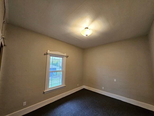 Photo - 1301 N Rainier Ave