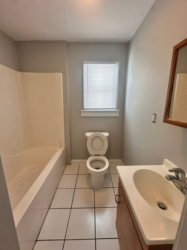 72 Hyde St Unit 72 Hyde Street #1