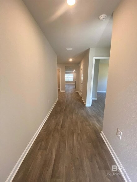 Photo - 270 Preston Wy