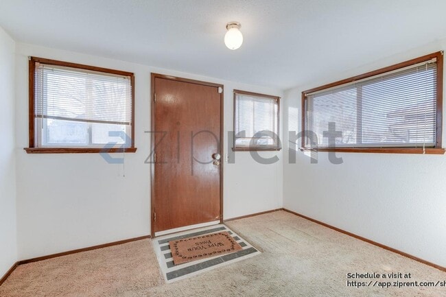 Photo - 351 Blake St