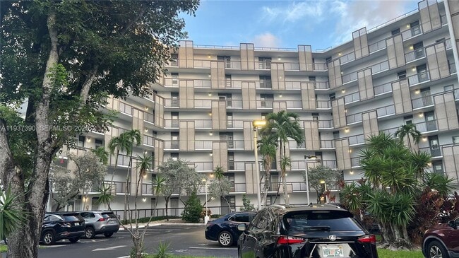 Photo - 20500 W Country Club Dr Unit 117